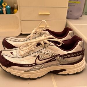 Nike Women's White and Burgundy Sneakers